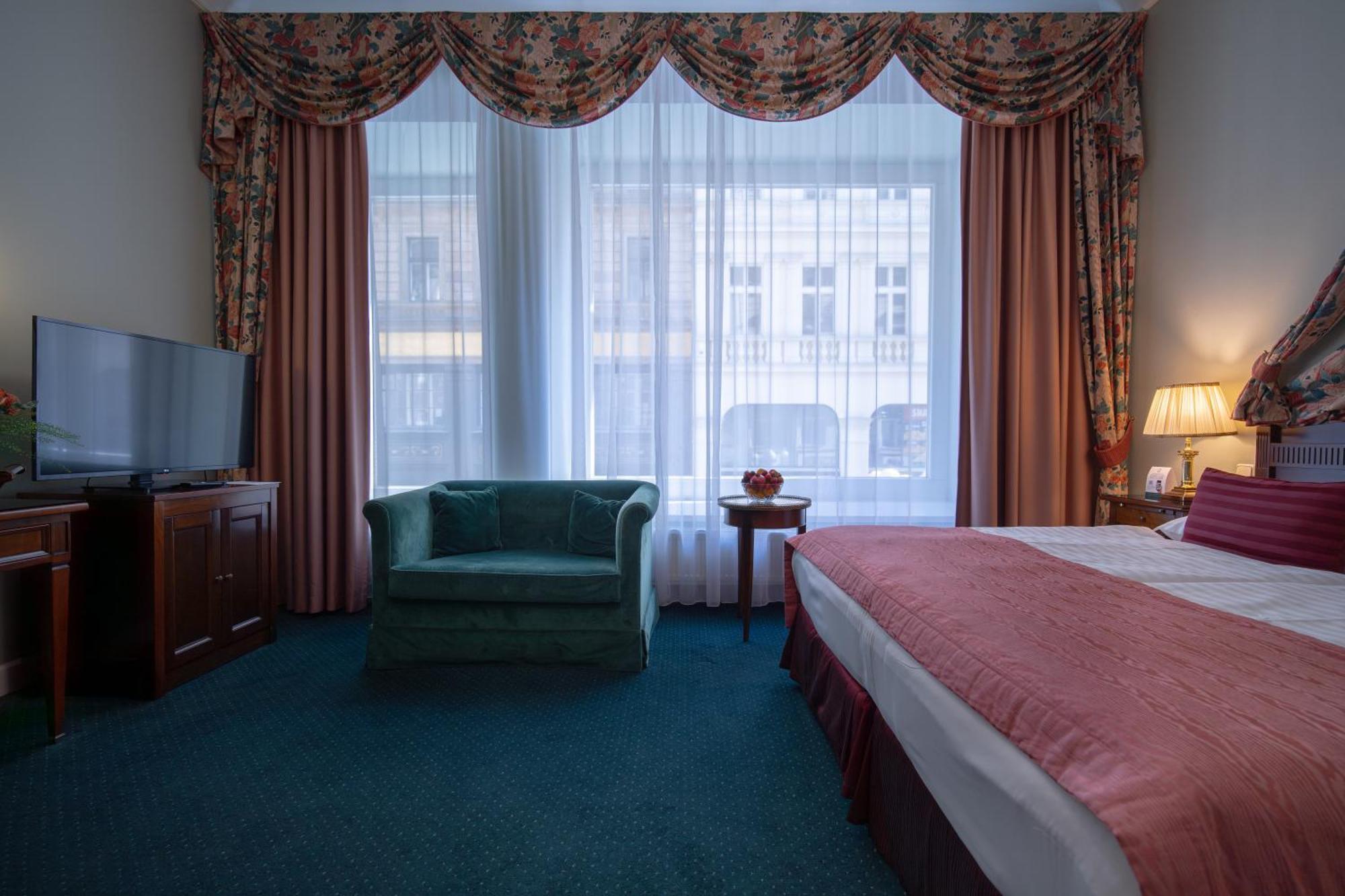 Superior Double Room,1534761142:JPEG