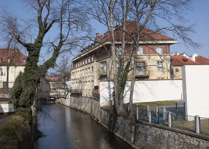 Pytloun Kampa Garden Hotel Prag